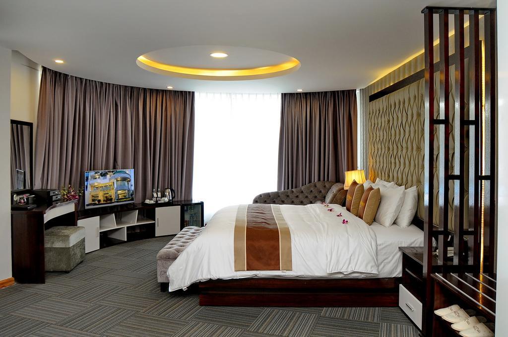 The World Hotel Nha Trang Exteriör bild