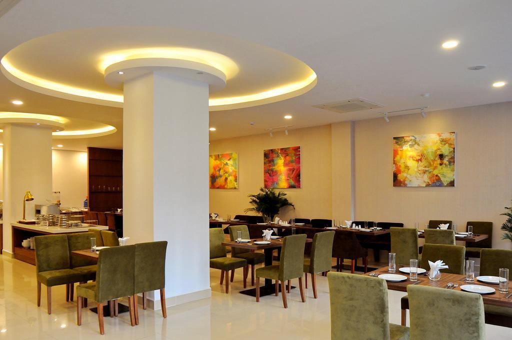 The World Hotel Nha Trang Exteriör bild