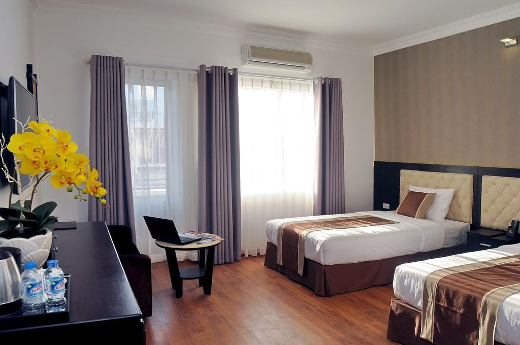 The World Hotel Nha Trang Exteriör bild